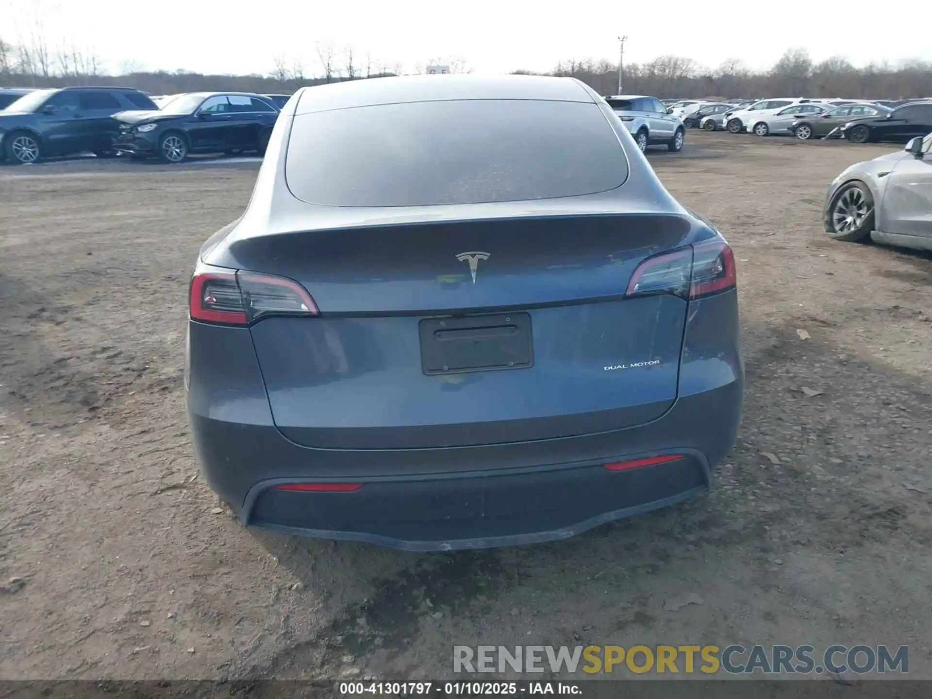 16 Photograph of a damaged car 7SAYGDEE5PF801998 TESLA MODEL Y 2023