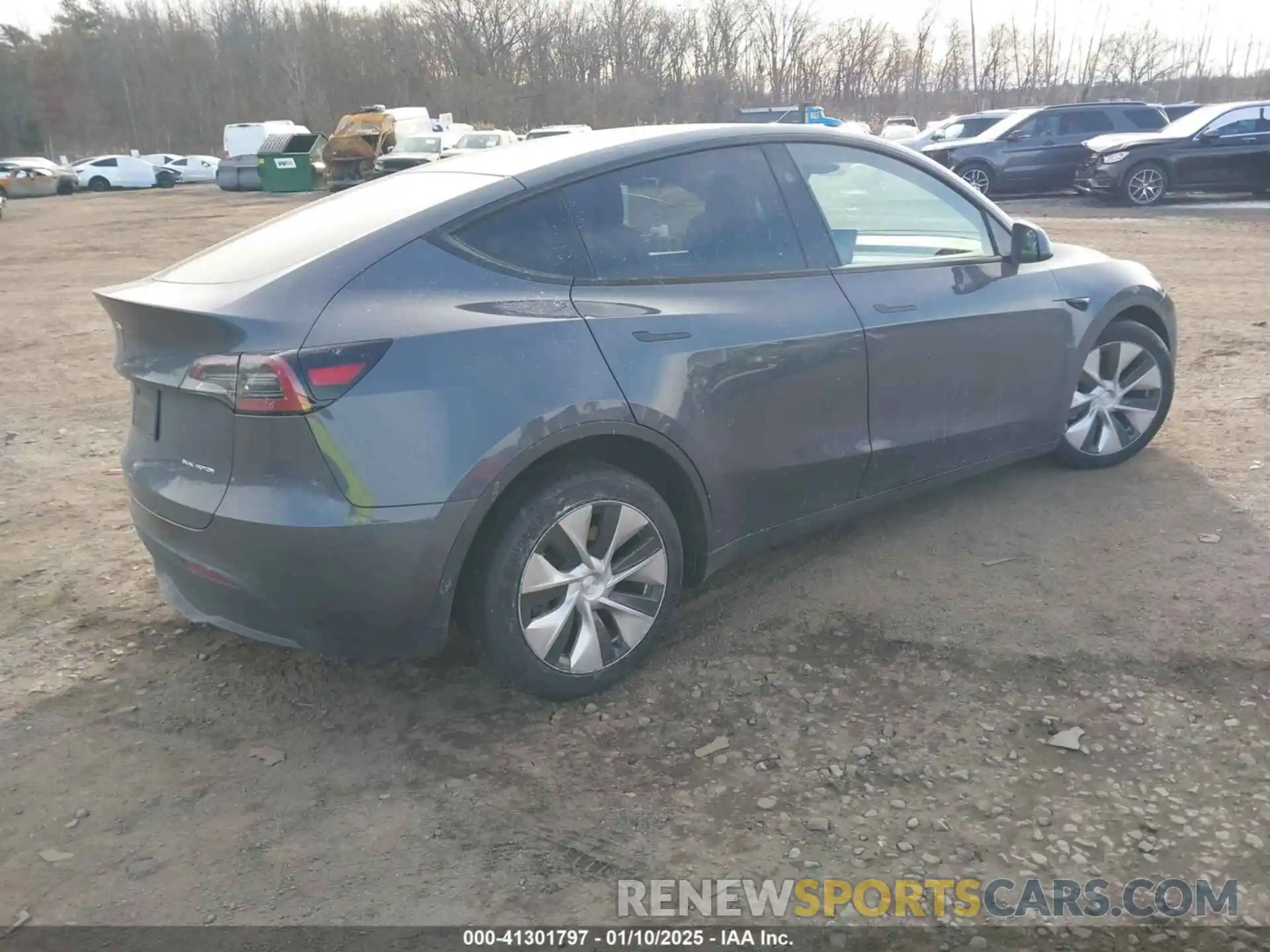 4 Photograph of a damaged car 7SAYGDEE5PF801998 TESLA MODEL Y 2023