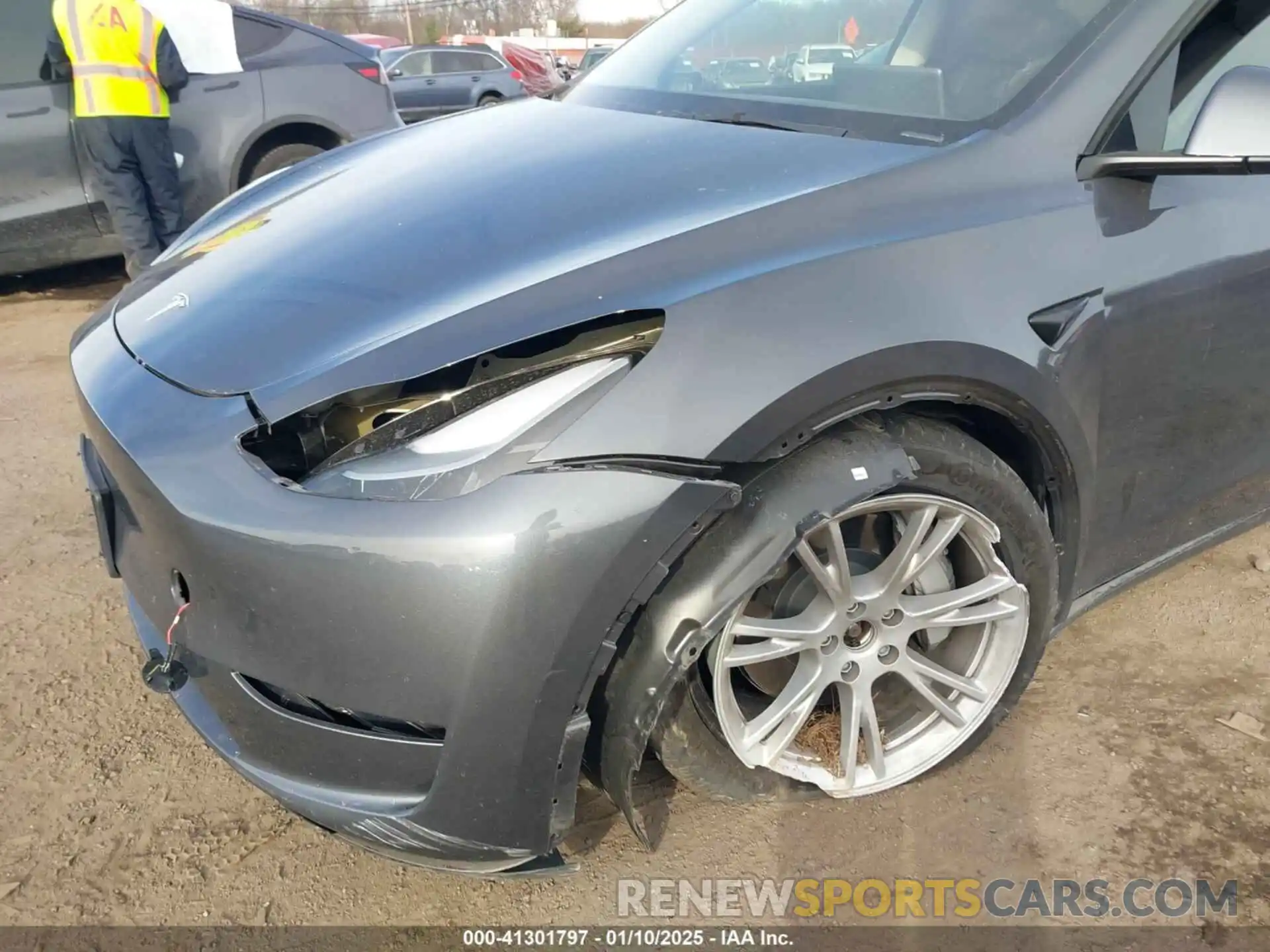 6 Photograph of a damaged car 7SAYGDEE5PF801998 TESLA MODEL Y 2023