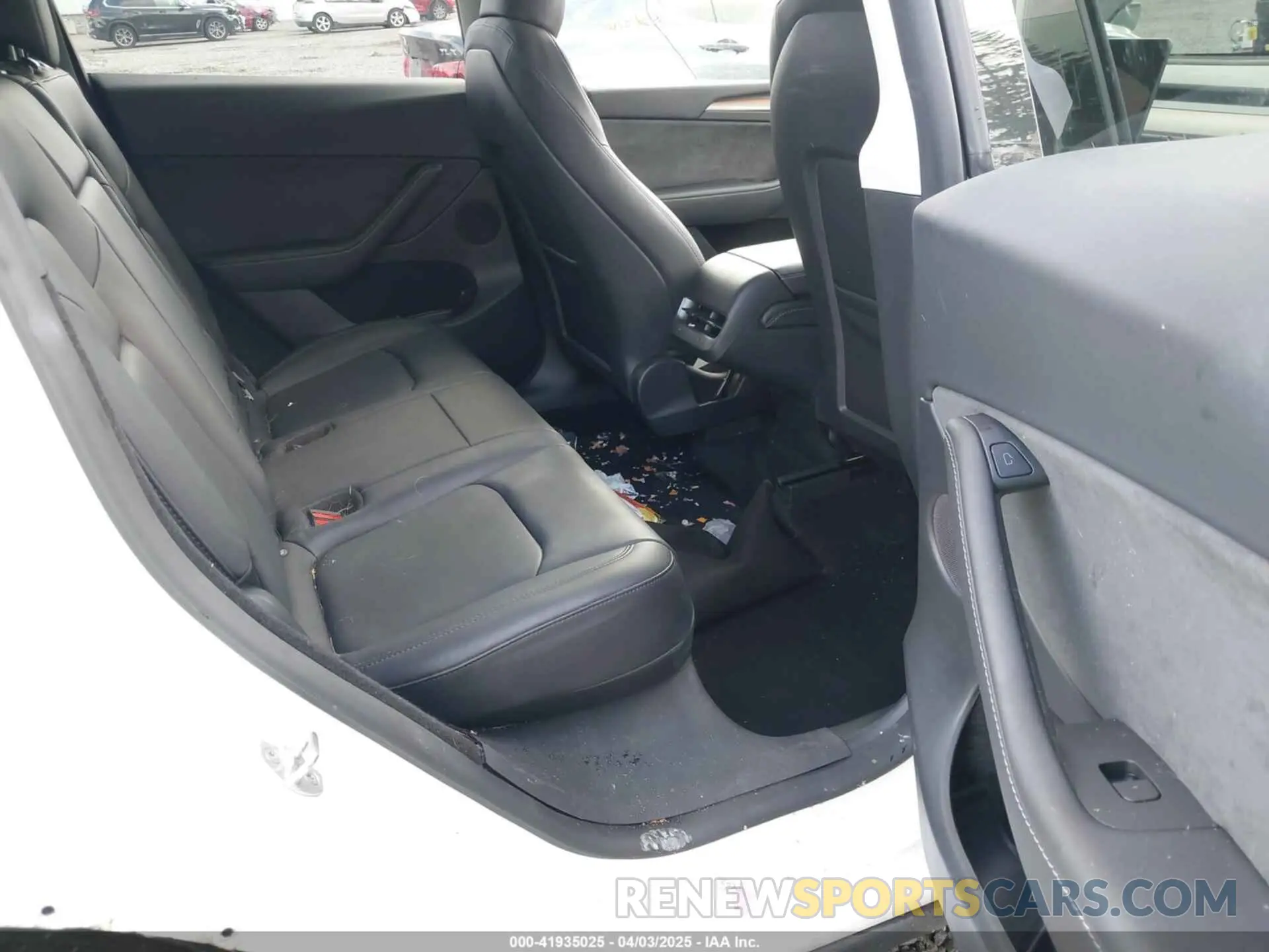 8 Photograph of a damaged car 7SAYGDEE5PF803976 TESLA MODEL Y 2023