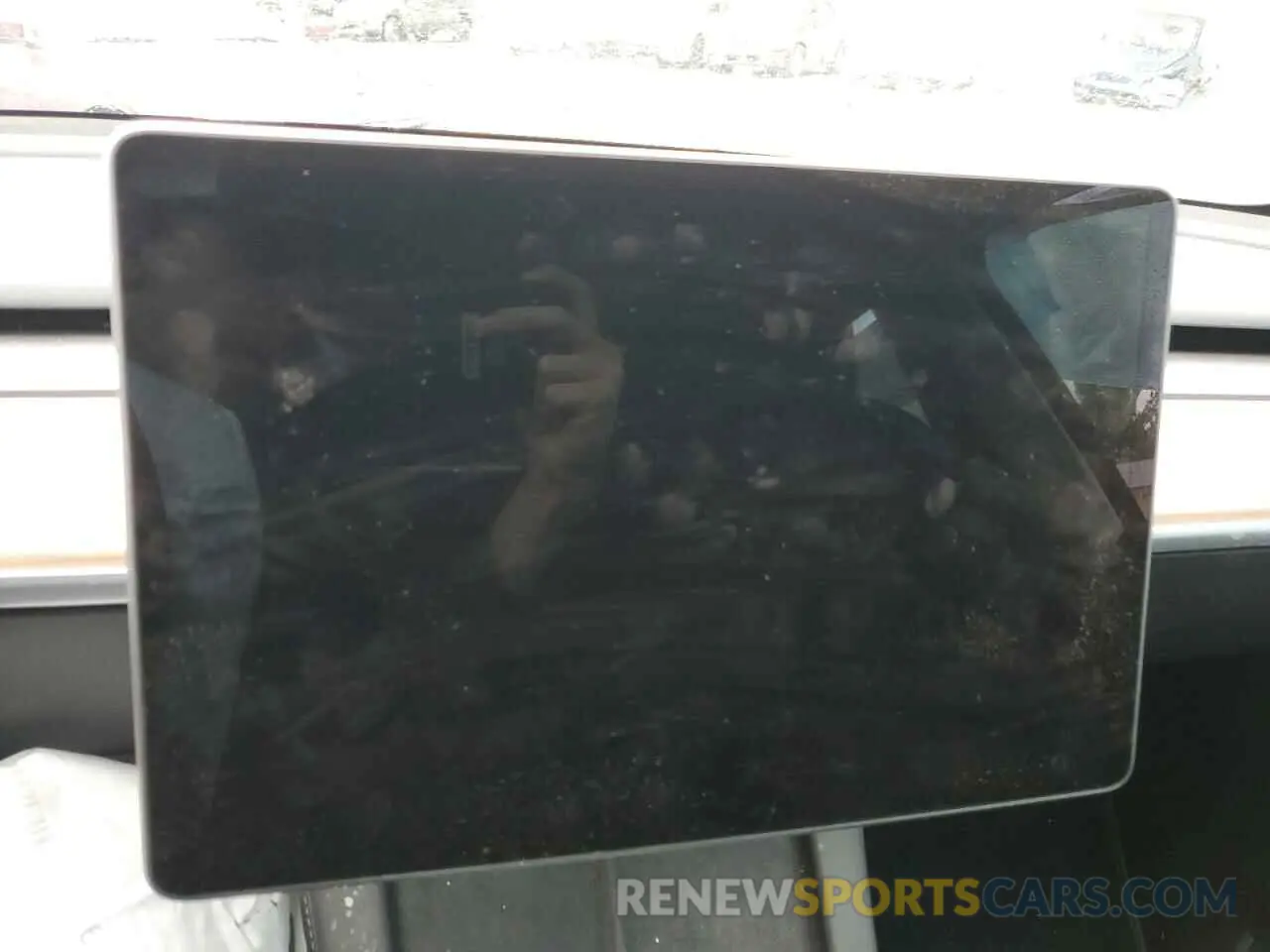 9 Photograph of a damaged car 7SAYGDEE5PF809146 TESLA MODEL Y 2023