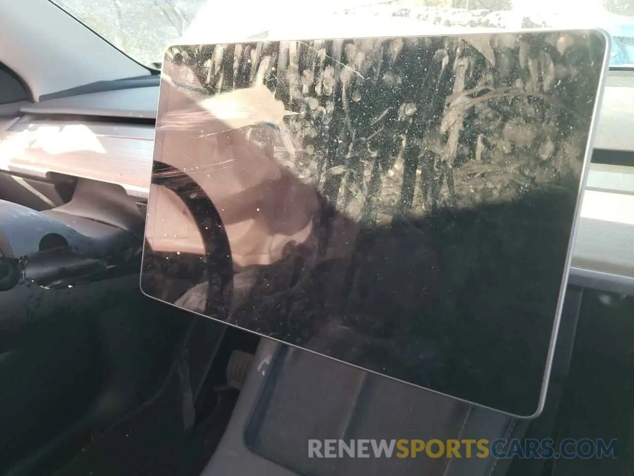 9 Photograph of a damaged car 7SAYGDEE5PF811141 TESLA MODEL Y 2023