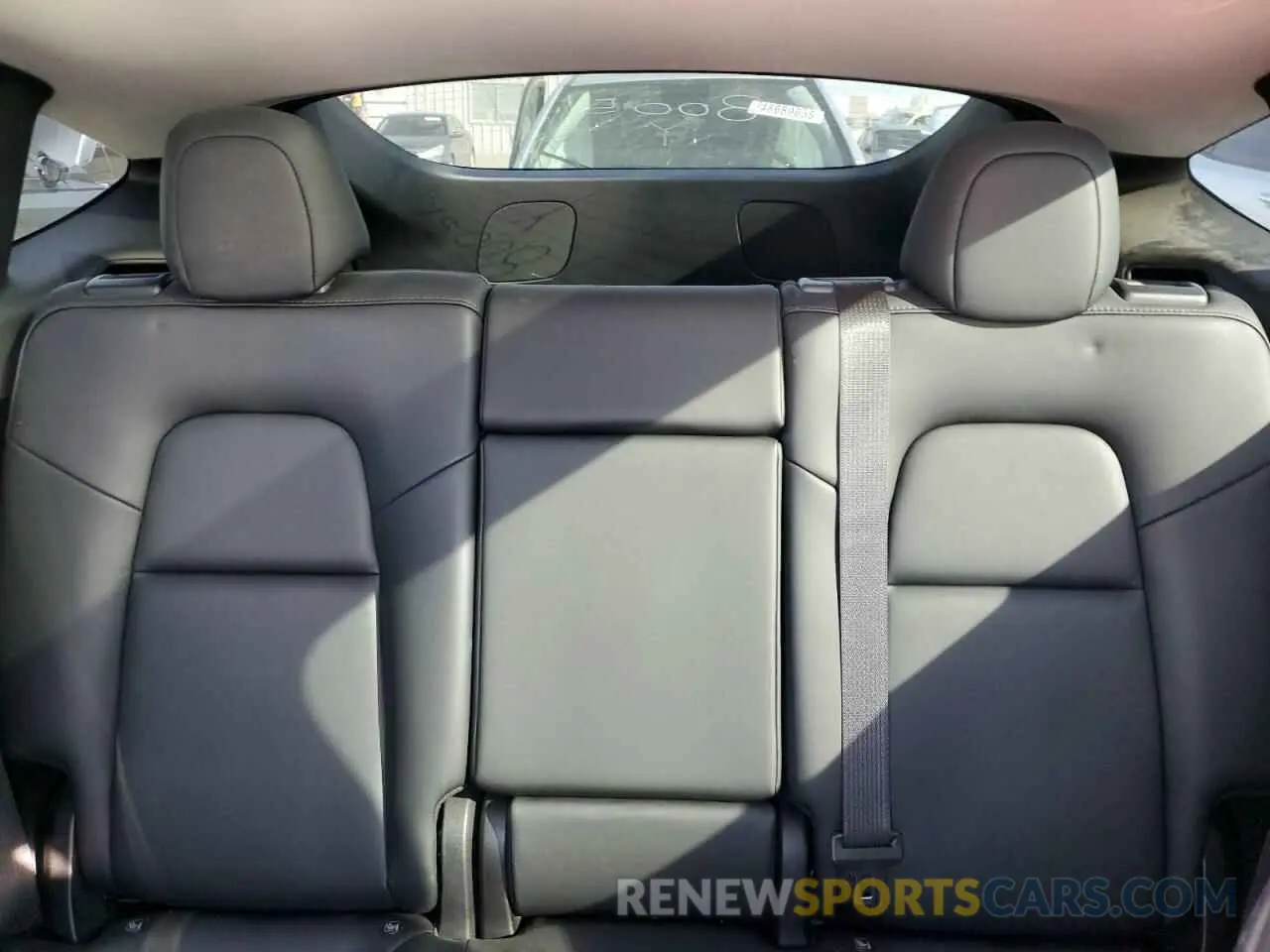 10 Photograph of a damaged car 7SAYGDEE5PF834645 TESLA MODEL Y 2023