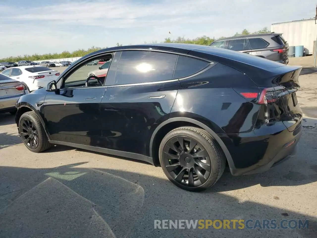 2 Photograph of a damaged car 7SAYGDEE5PF834645 TESLA MODEL Y 2023