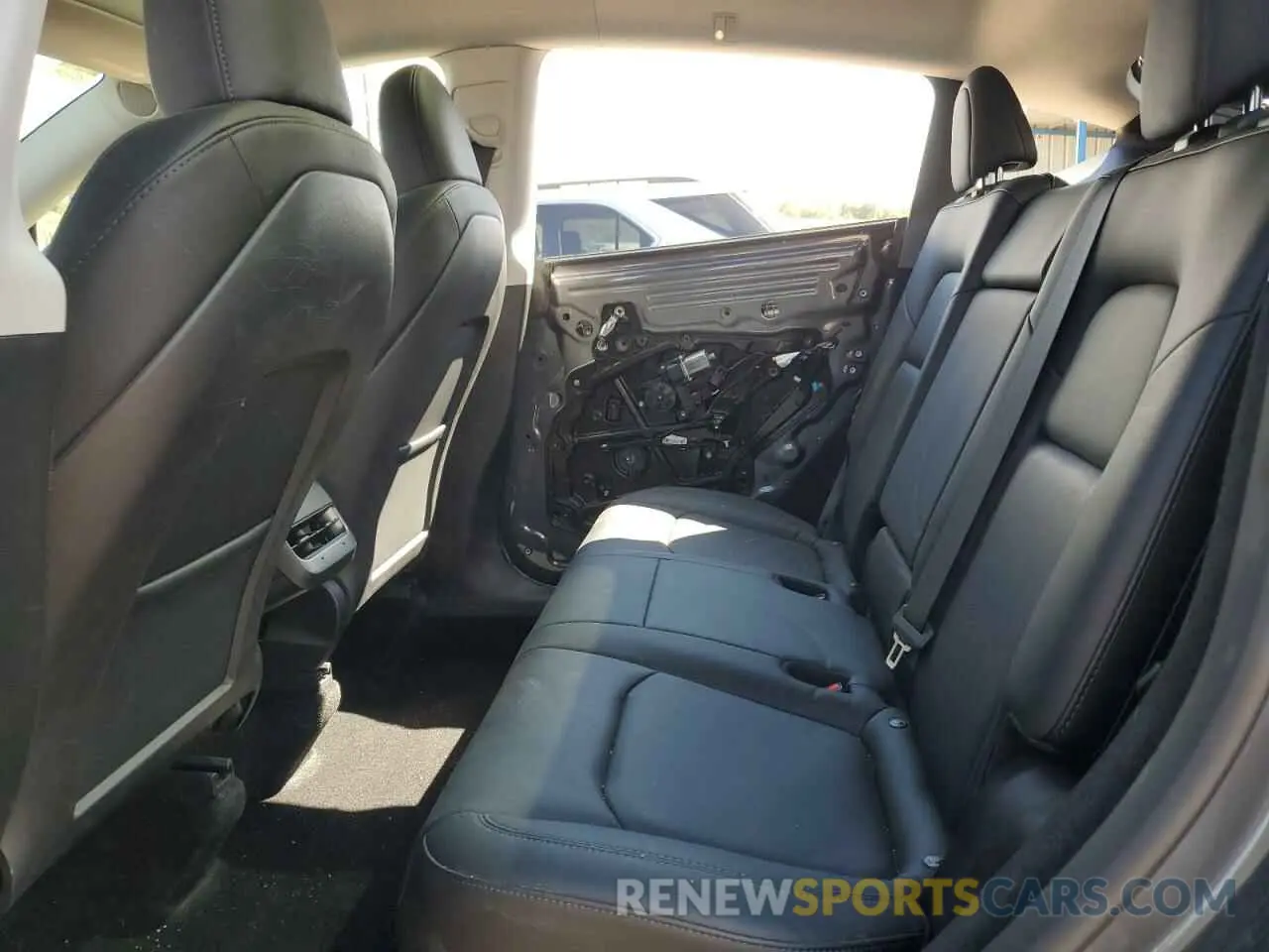 10 Photograph of a damaged car 7SAYGDEE5PF848822 TESLA MODEL Y 2023