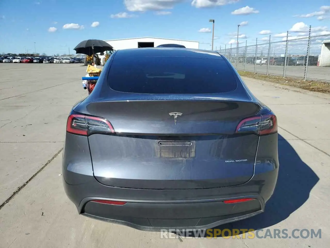 6 Photograph of a damaged car 7SAYGDEE5PF851803 TESLA MODEL Y 2023