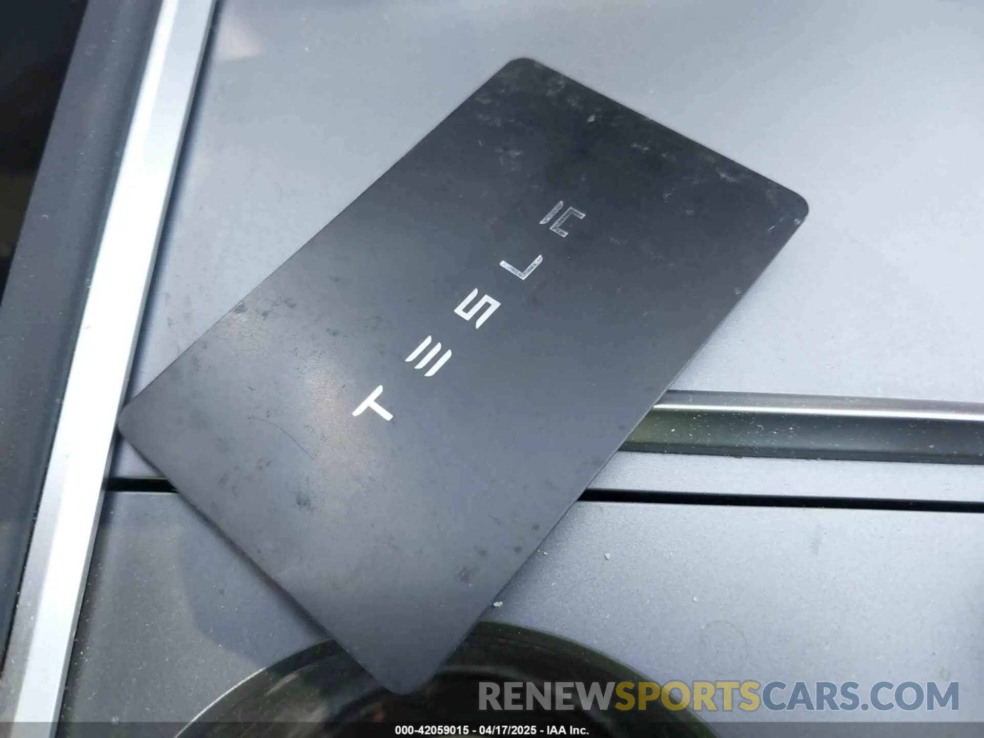 11 Photograph of a damaged car 7SAYGDEE5PF882582 TESLA MODEL Y 2023