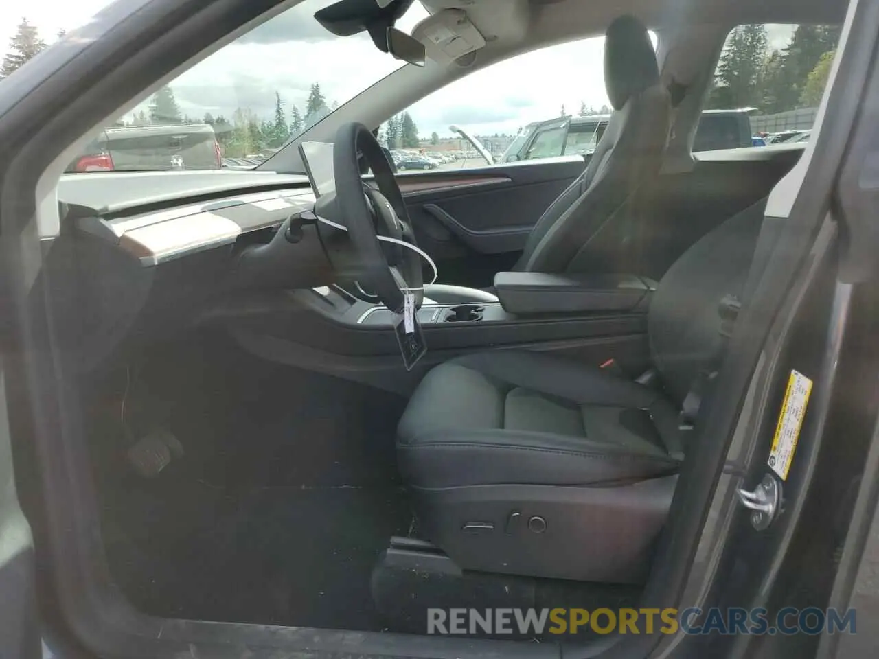 7 Photograph of a damaged car 7SAYGDEE5PF884462 TESLA MODEL Y 2023