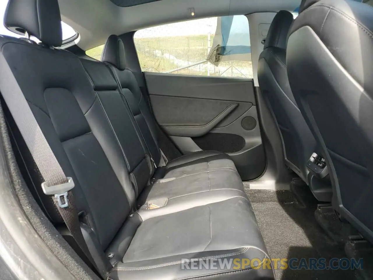 11 Photograph of a damaged car 7SAYGDEE5PF892335 TESLA MODEL Y 2023