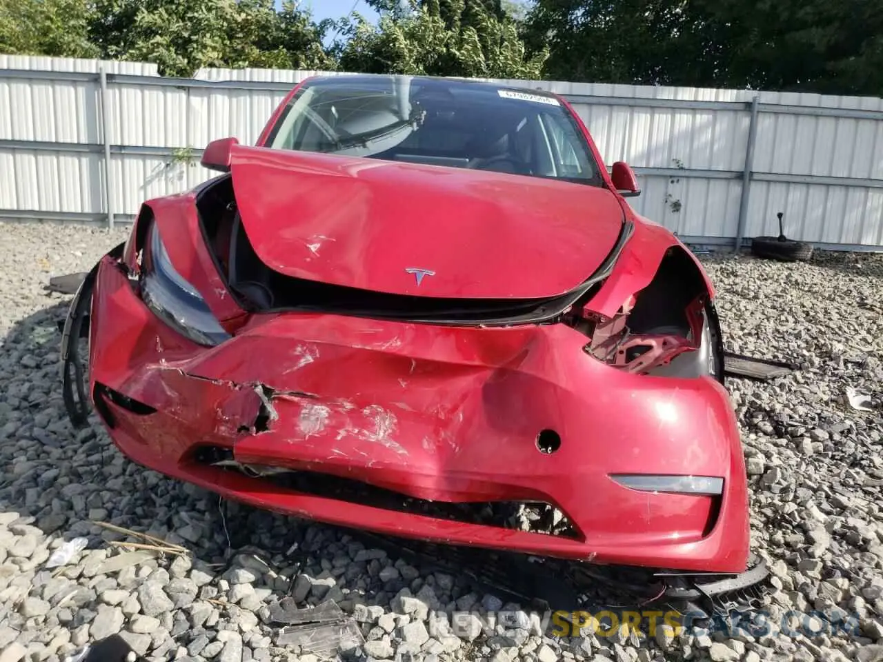 5 Photograph of a damaged car 7SAYGDEE5PF893114 TESLA MODEL Y 2023