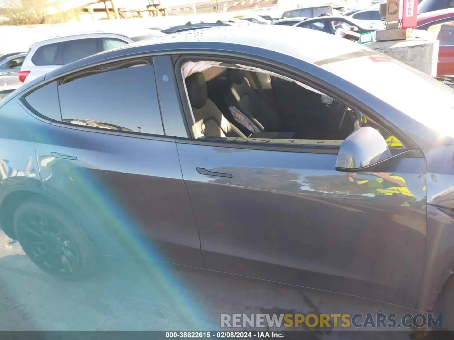 14 Photograph of a damaged car 7SAYGDEE5PF903365 TESLA MODEL Y 2023