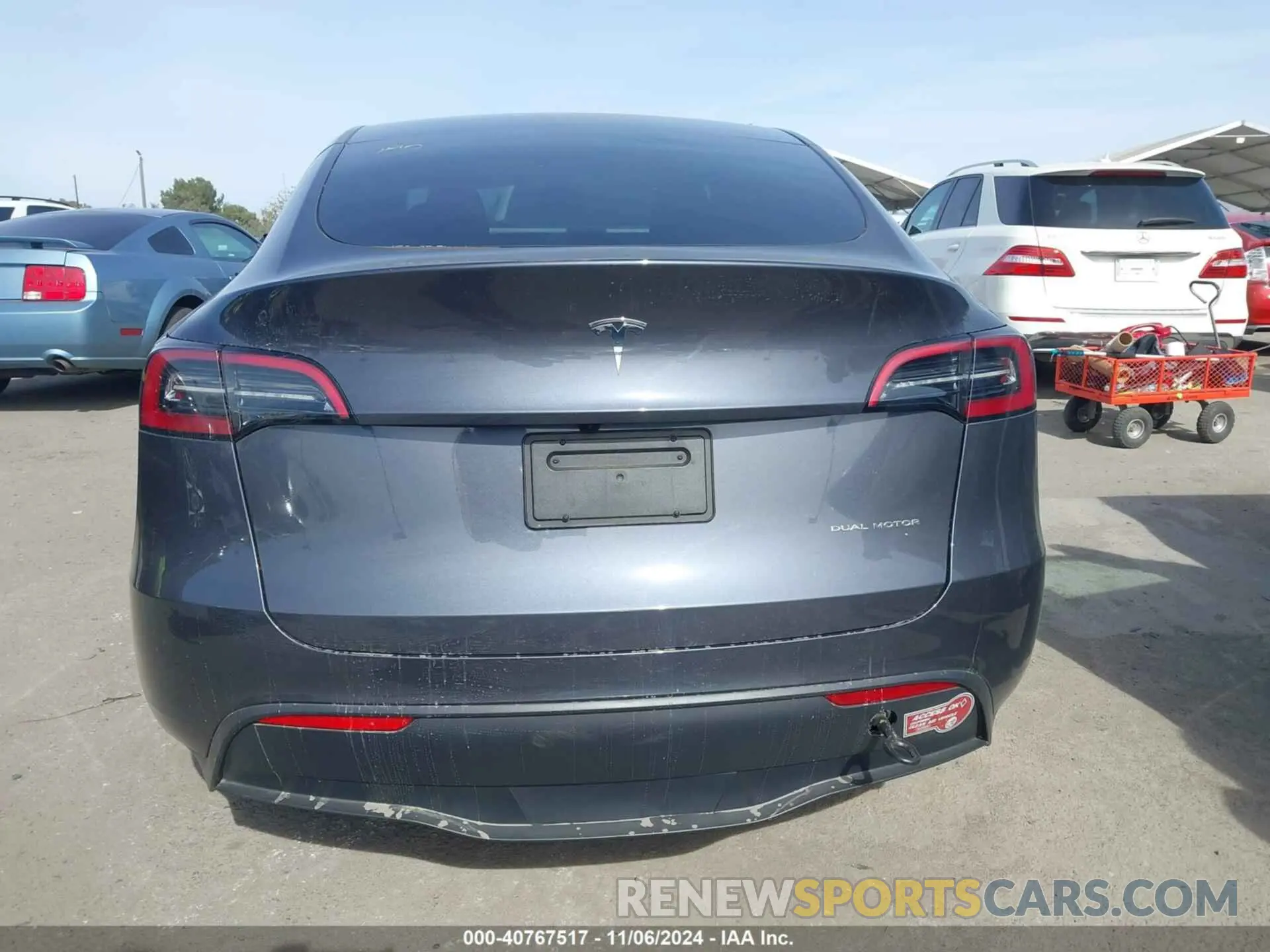 16 Photograph of a damaged car 7SAYGDEE5PF909067 TESLA MODEL Y 2023