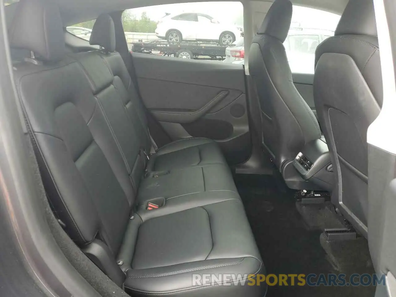 11 Photograph of a damaged car 7SAYGDEE5PF918853 TESLA MODEL Y 2023
