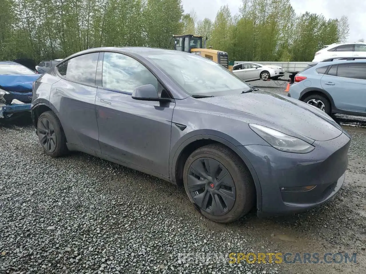 4 Photograph of a damaged car 7SAYGDEE5PF918853 TESLA MODEL Y 2023