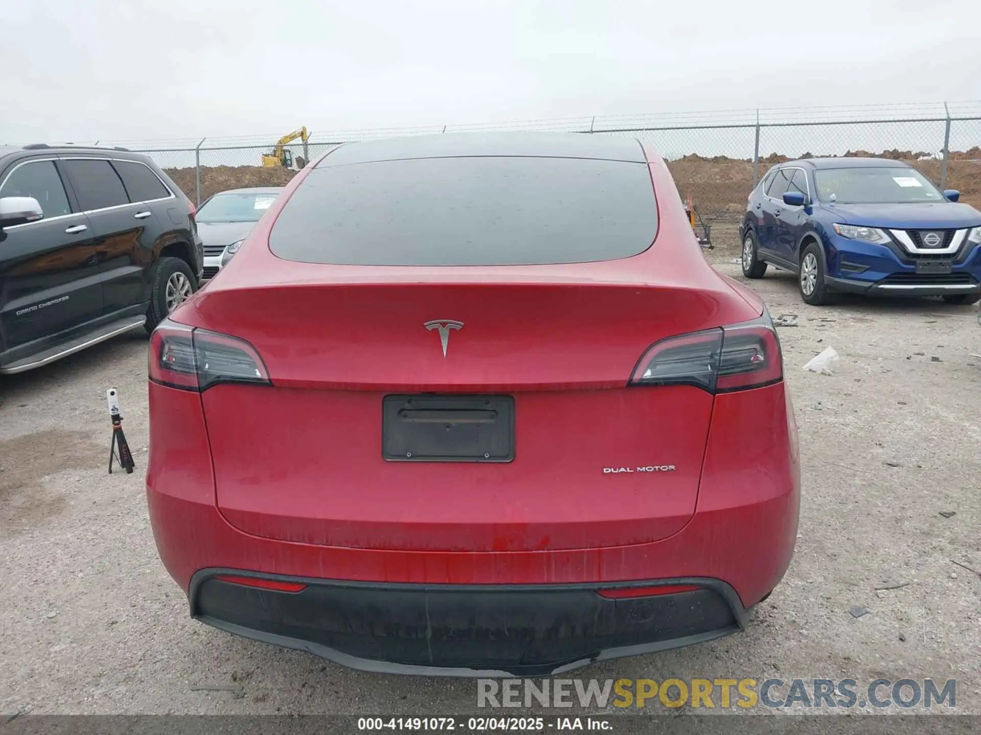 16 Photograph of a damaged car 7SAYGDEE6PA027497 TESLA MODEL Y 2023
