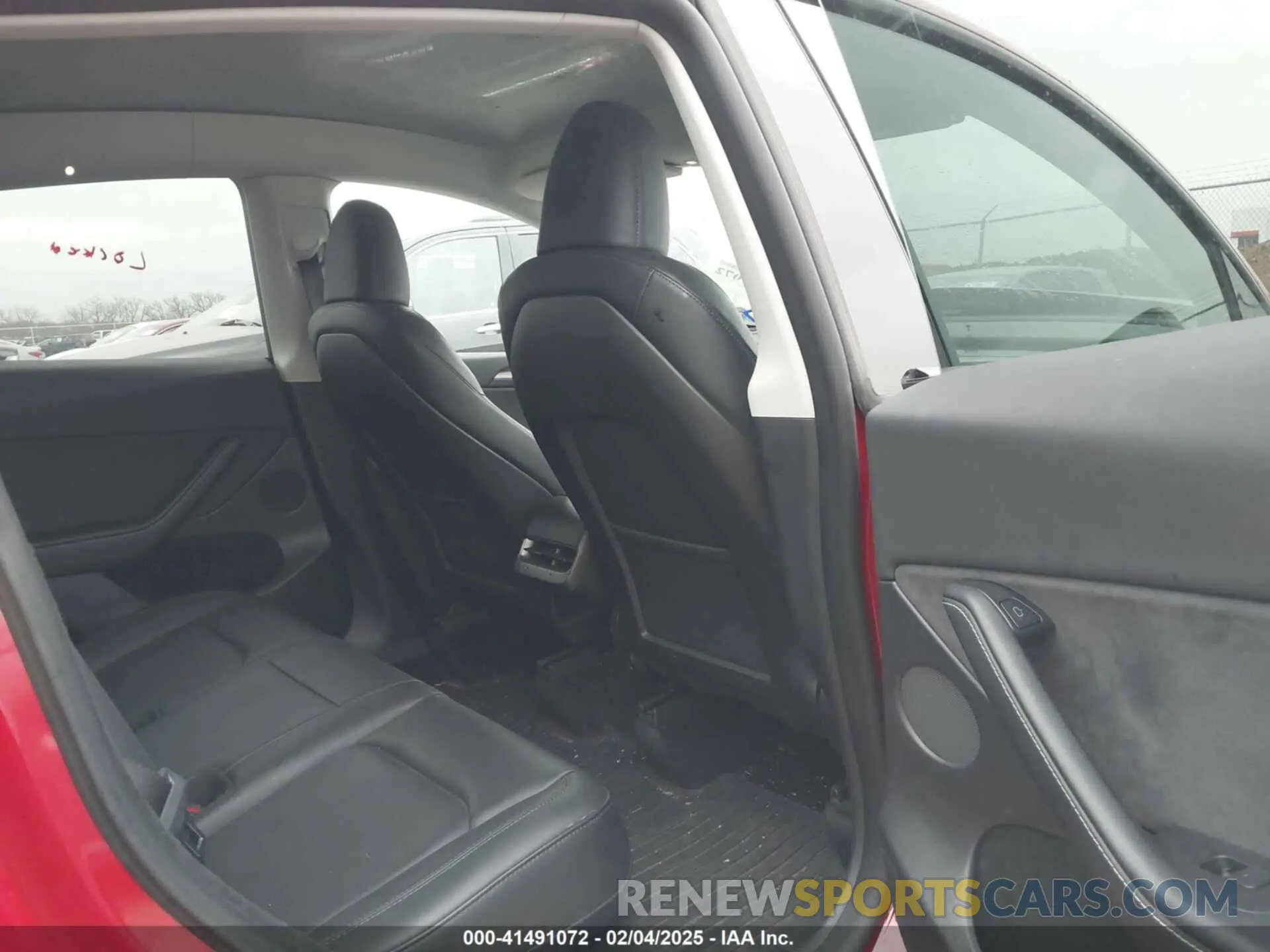 8 Photograph of a damaged car 7SAYGDEE6PA027497 TESLA MODEL Y 2023