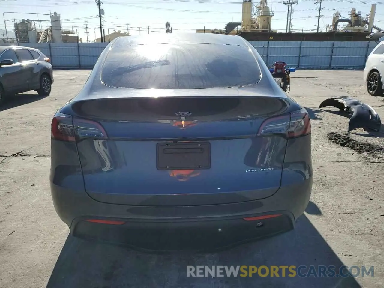 6 Photograph of a damaged car 7SAYGDEE6PA032862 TESLA MODEL Y 2023
