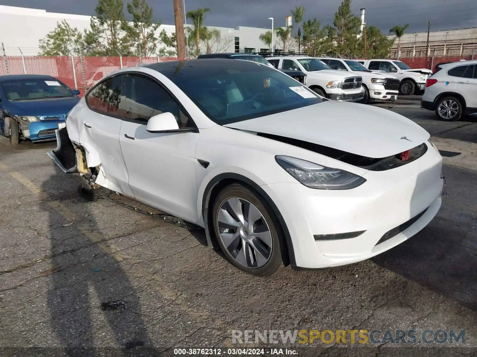 1 Photograph of a damaged car 7SAYGDEE6PA040153 TESLA MODEL Y 2023