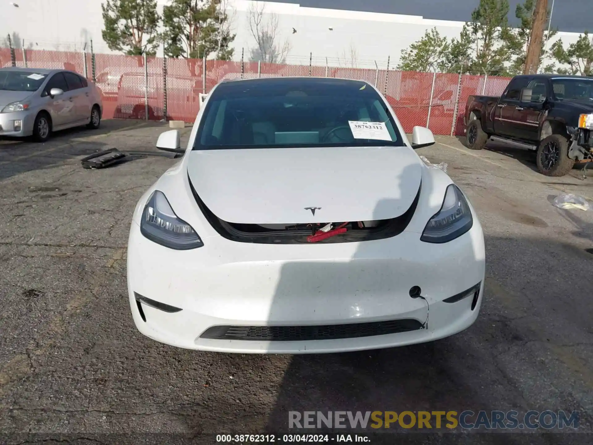 13 Photograph of a damaged car 7SAYGDEE6PA040153 TESLA MODEL Y 2023