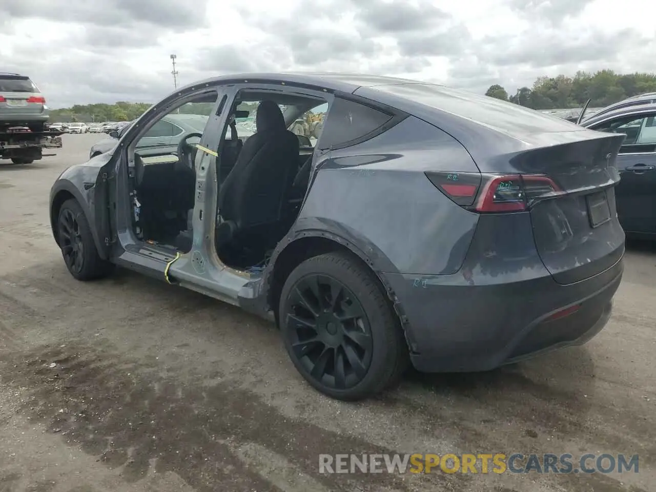 2 Photograph of a damaged car 7SAYGDEE6PA043036 TESLA MODEL Y 2023