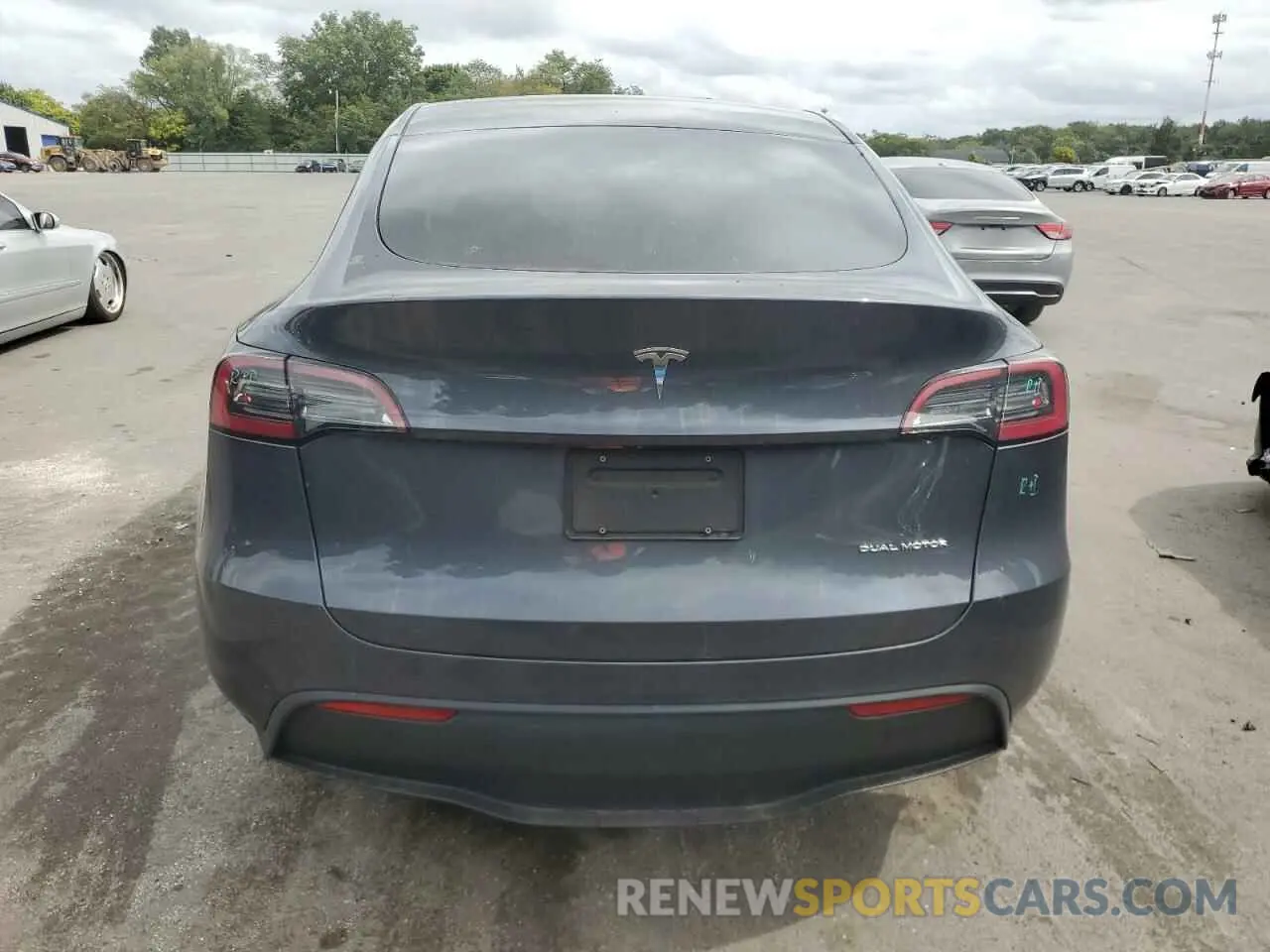 6 Photograph of a damaged car 7SAYGDEE6PA043036 TESLA MODEL Y 2023