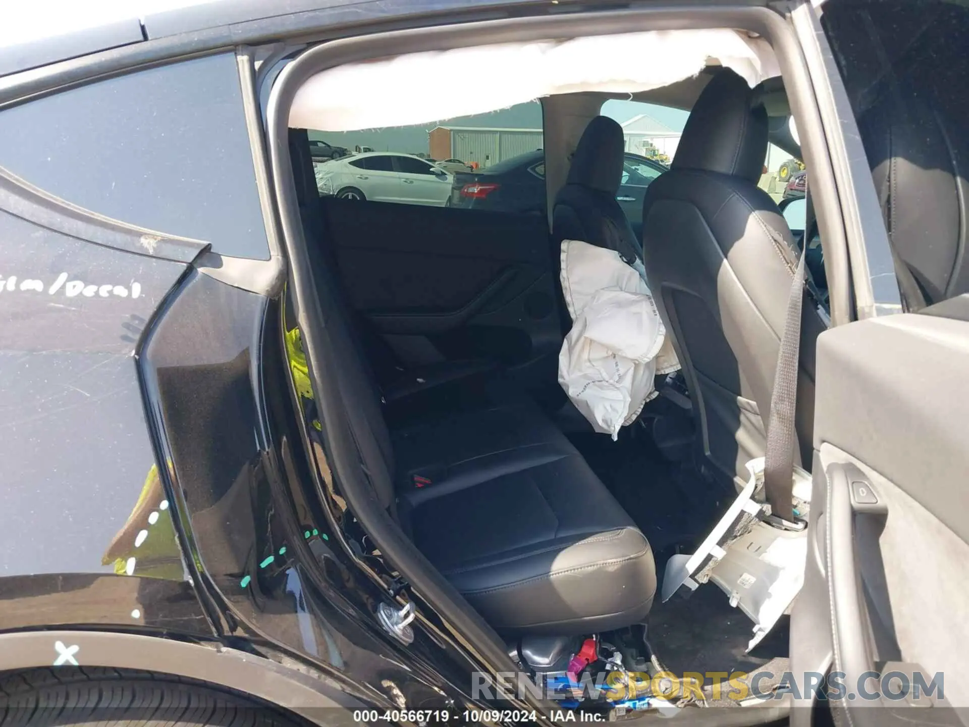 8 Photograph of a damaged car 7SAYGDEE6PA046695 TESLA MODEL Y 2023