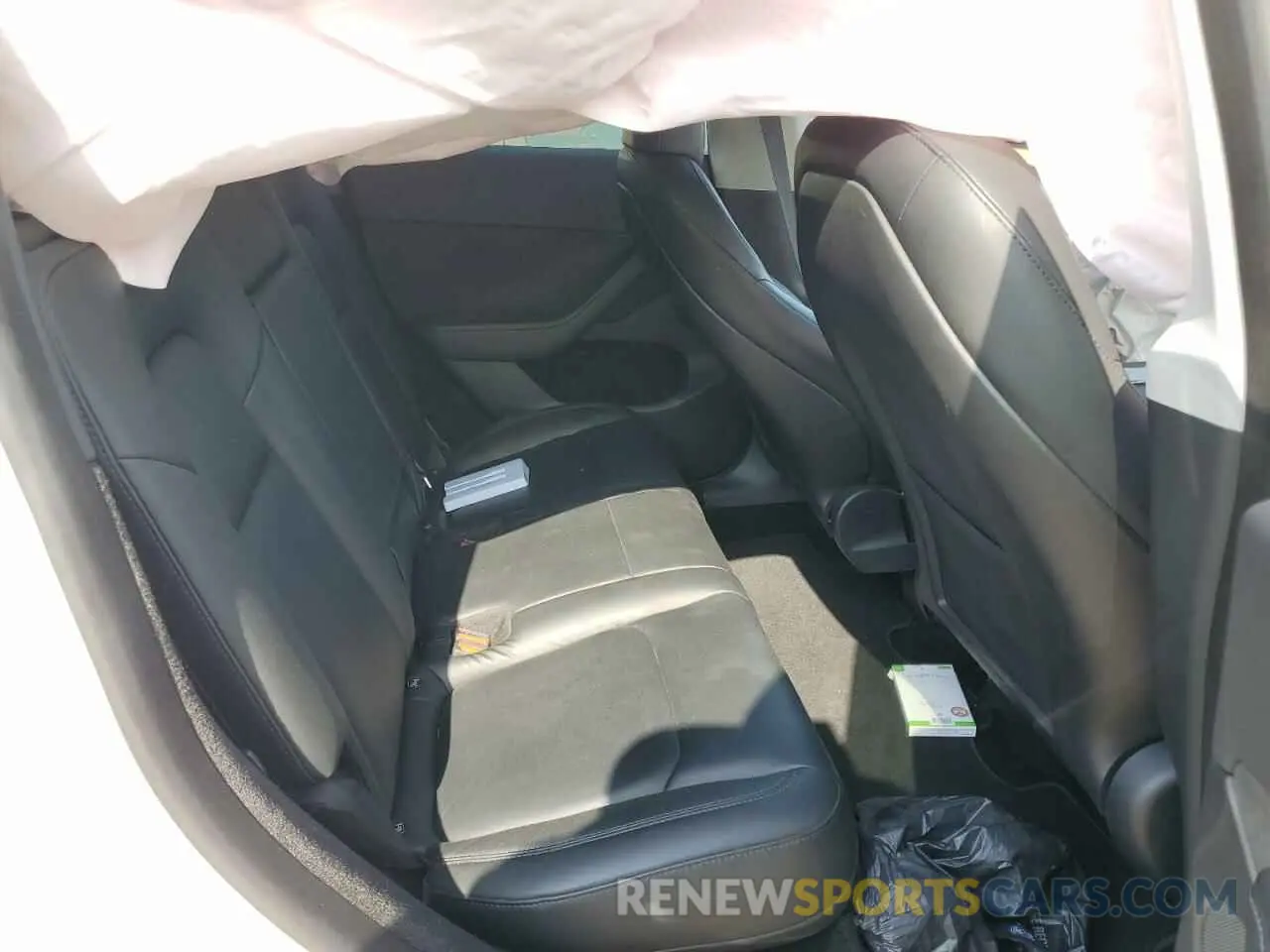 10 Photograph of a damaged car 7SAYGDEE6PA053274 TESLA MODEL Y 2023
