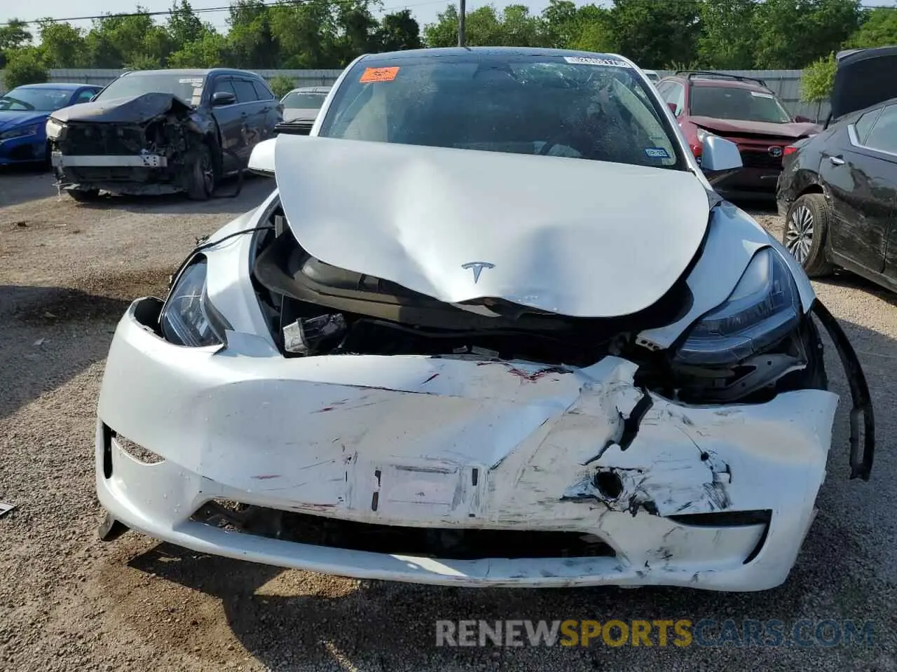 5 Photograph of a damaged car 7SAYGDEE6PA053274 TESLA MODEL Y 2023
