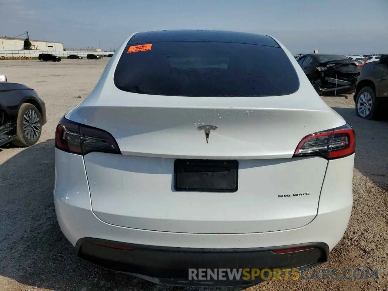 6 Photograph of a damaged car 7SAYGDEE6PA053274 TESLA MODEL Y 2023