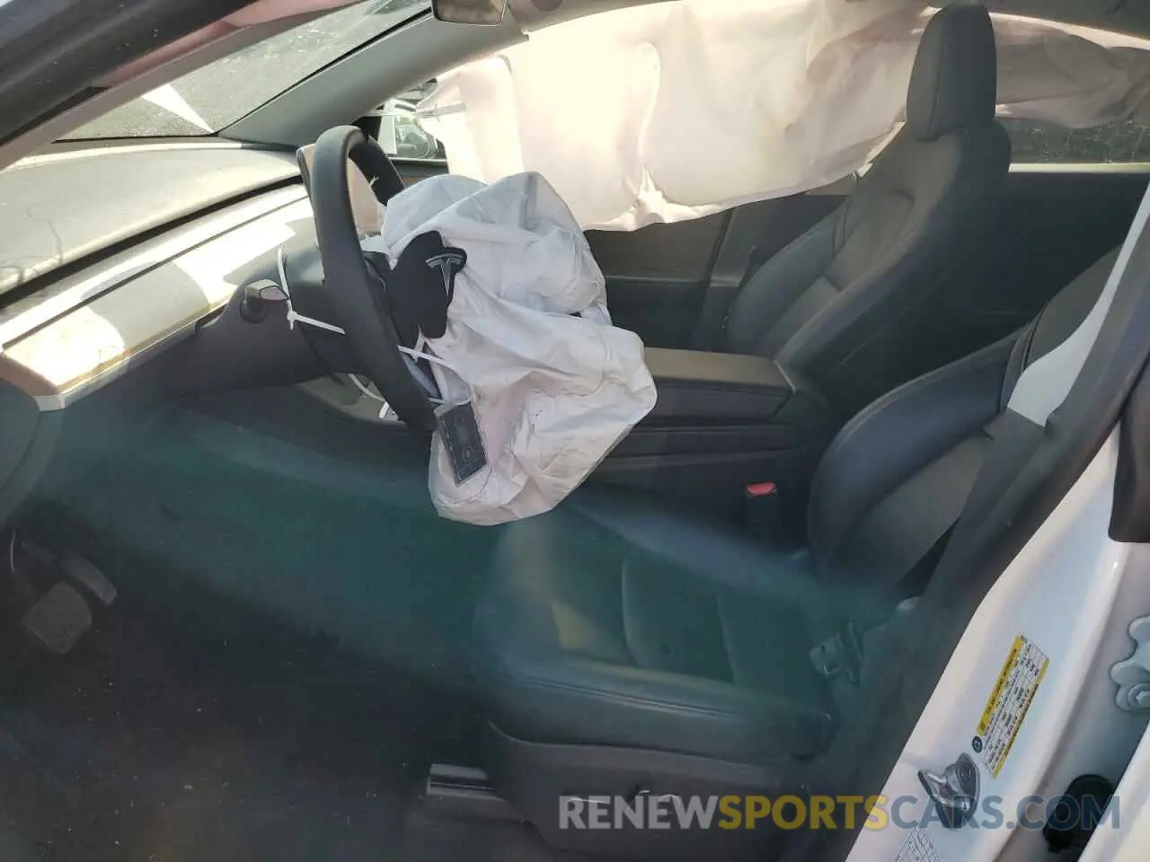 7 Photograph of a damaged car 7SAYGDEE6PA053274 TESLA MODEL Y 2023