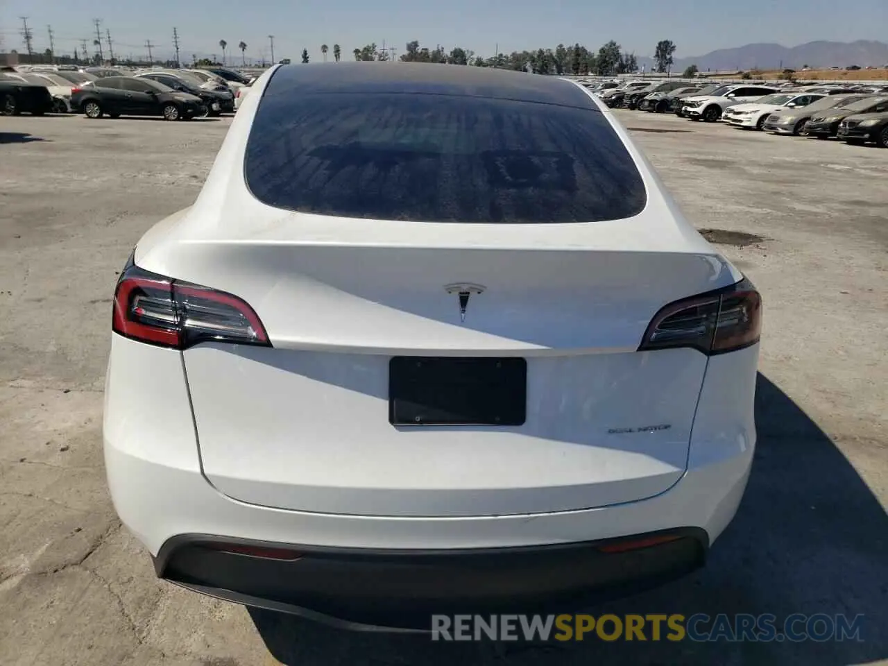 6 Photograph of a damaged car 7SAYGDEE6PA062833 TESLA MODEL Y 2023