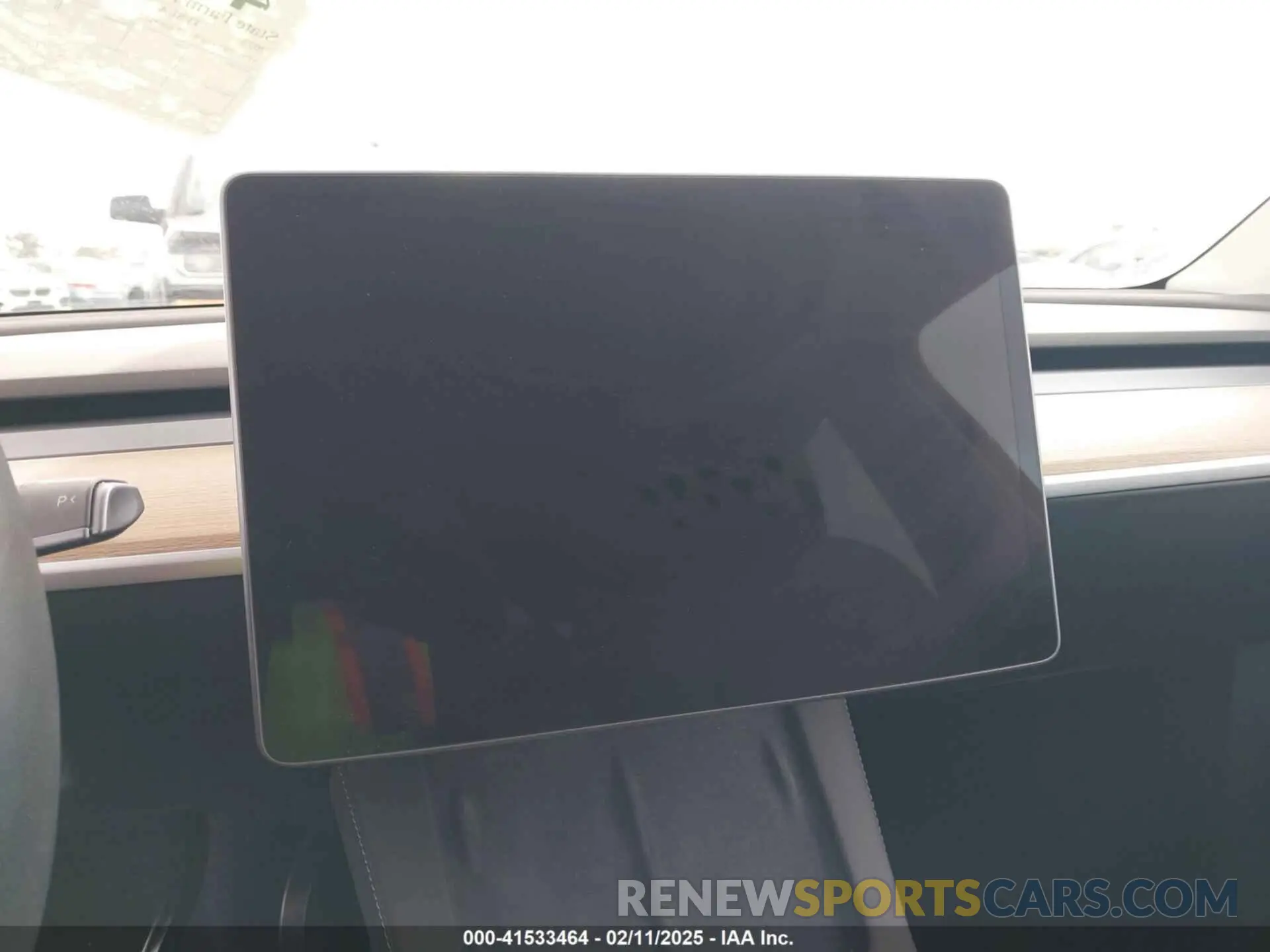 18 Photograph of a damaged car 7SAYGDEE6PA064162 TESLA MODEL Y 2023