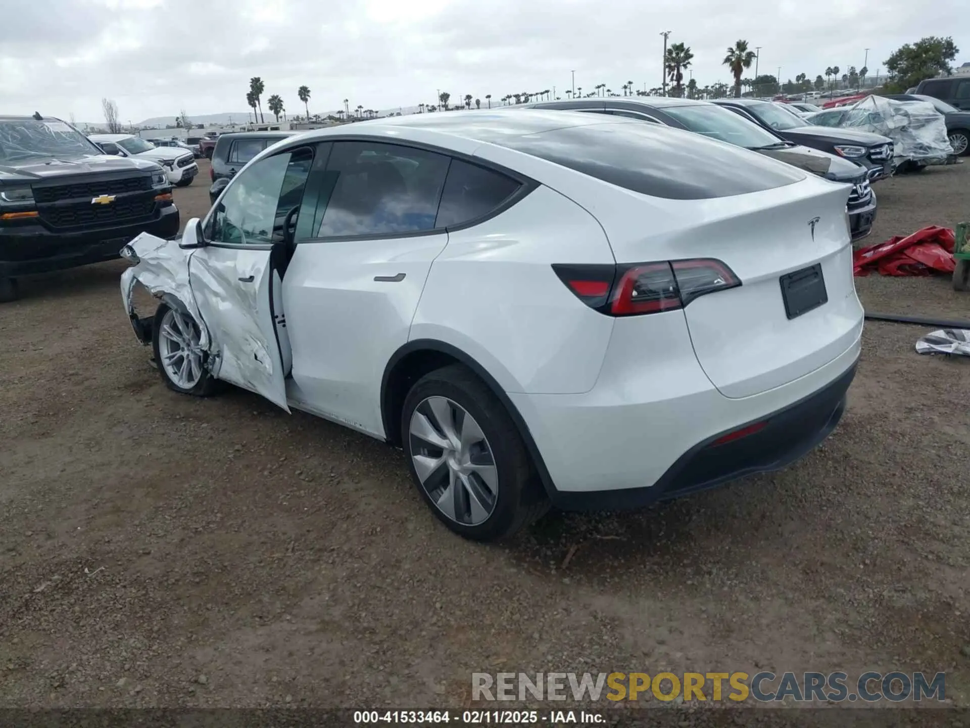 3 Photograph of a damaged car 7SAYGDEE6PA064162 TESLA MODEL Y 2023