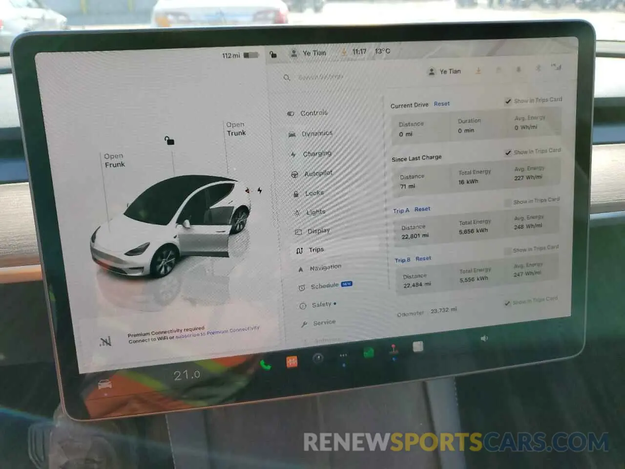 9 Photograph of a damaged car 7SAYGDEE6PA077249 TESLA MODEL Y 2023