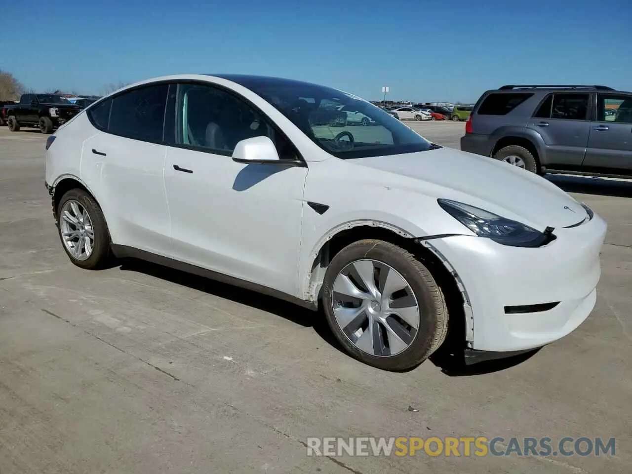 4 Photograph of a damaged car 7SAYGDEE6PA078787 TESLA MODEL Y 2023