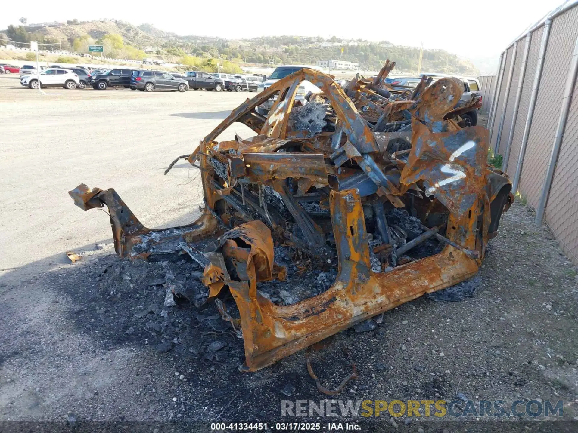 4 Photograph of a damaged car 7SAYGDEE6PA079180 TESLA MODEL Y 2023