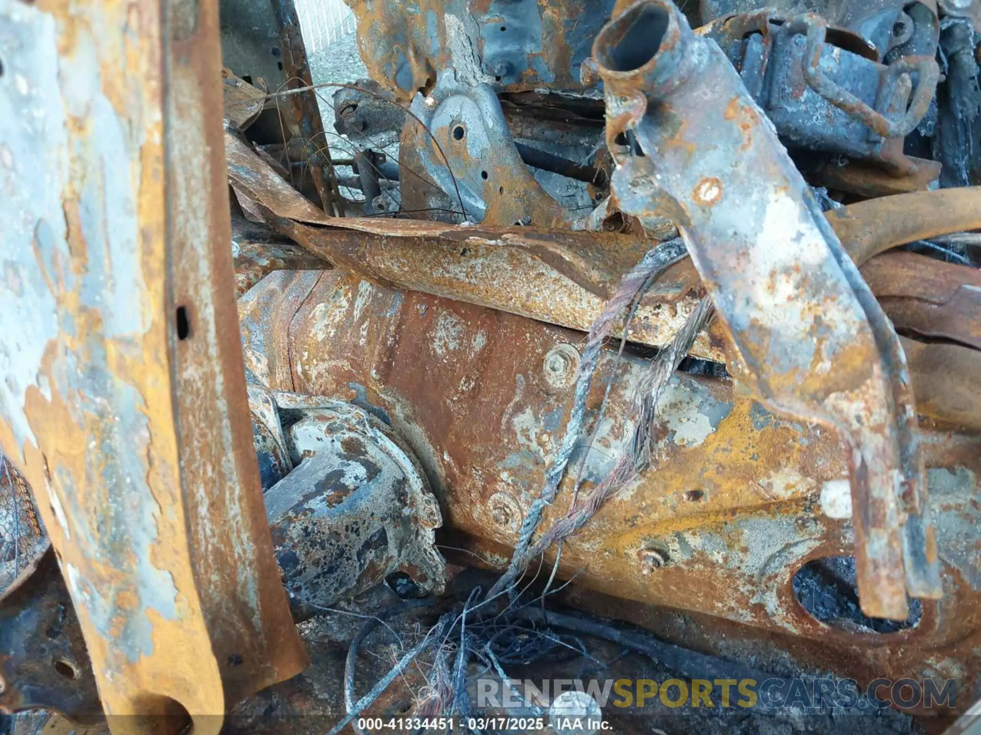 8 Photograph of a damaged car 7SAYGDEE6PA079180 TESLA MODEL Y 2023