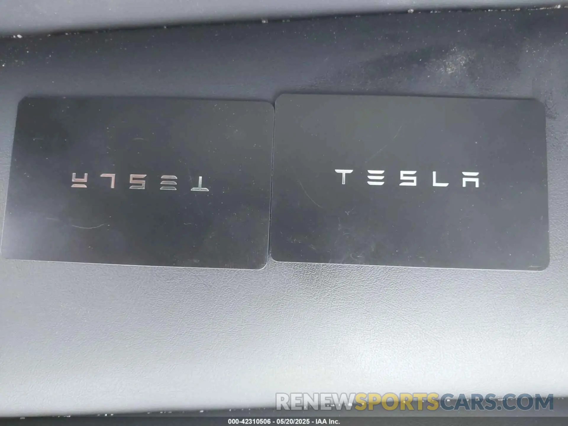 11 Photograph of a damaged car 7SAYGDEE6PA080118 TESLA MODEL Y 2023