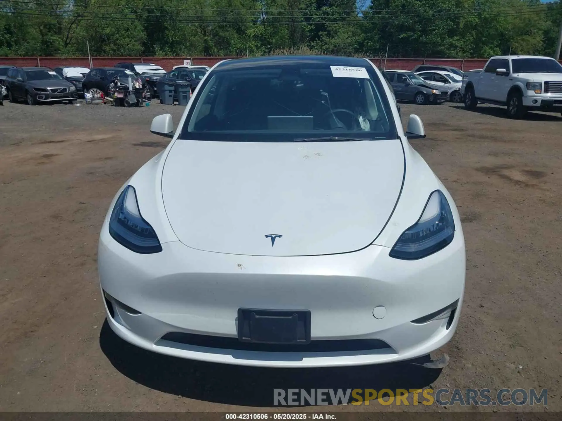 12 Photograph of a damaged car 7SAYGDEE6PA080118 TESLA MODEL Y 2023
