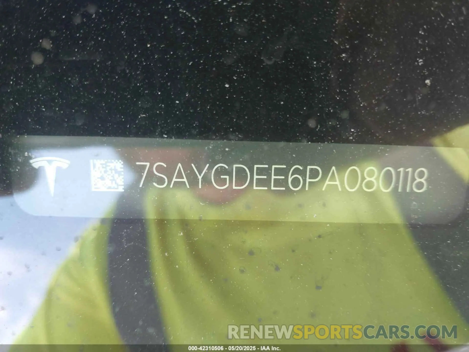 9 Photograph of a damaged car 7SAYGDEE6PA080118 TESLA MODEL Y 2023