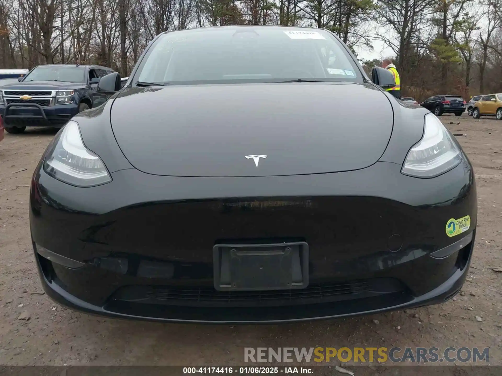 13 Photograph of a damaged car 7SAYGDEE6PA083472 TESLA MODEL Y 2023