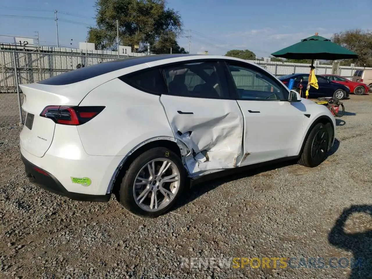 3 Photograph of a damaged car 7SAYGDEE6PA089319 TESLA MODEL Y 2023