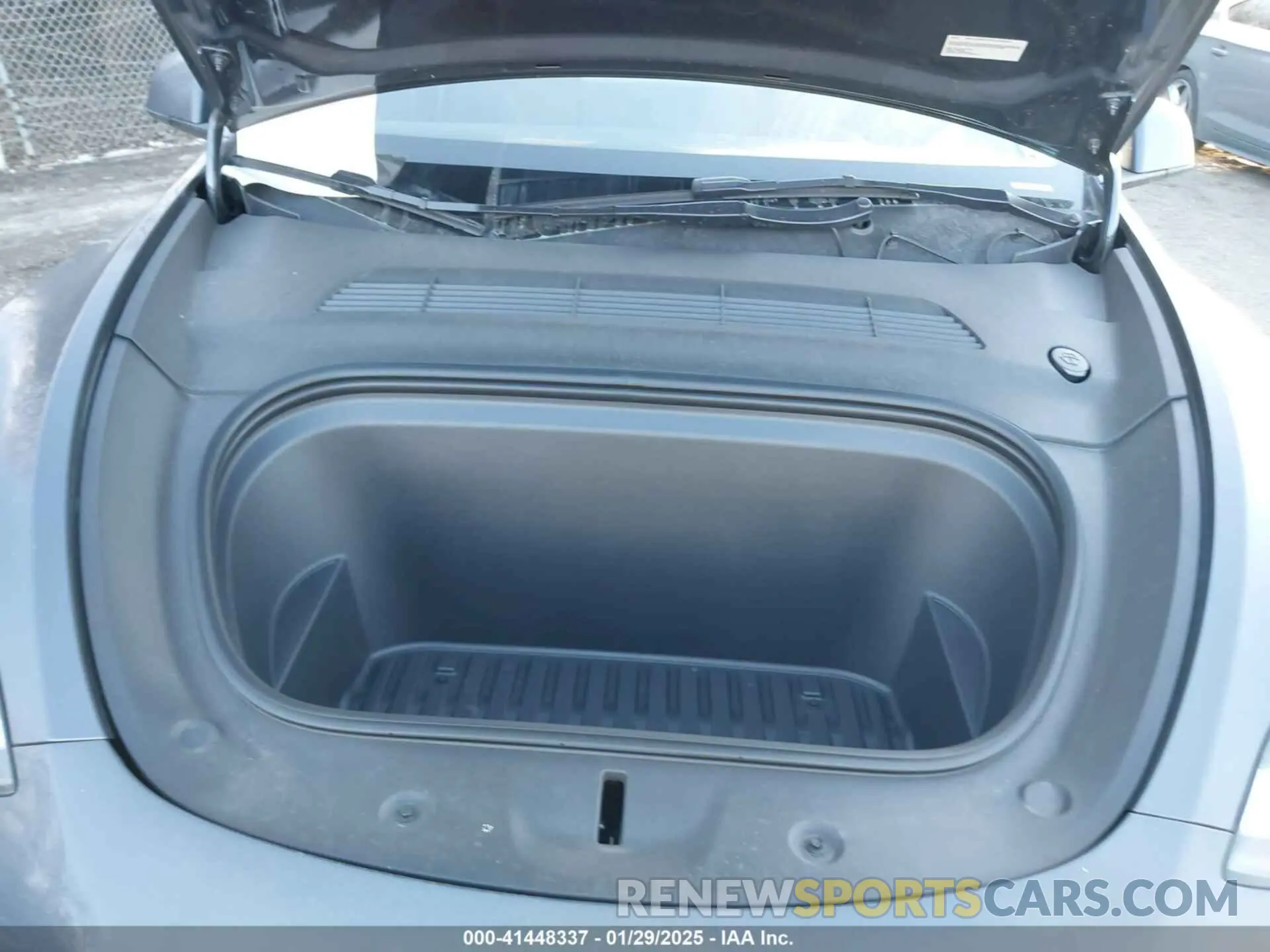 10 Photograph of a damaged car 7SAYGDEE6PA089479 TESLA MODEL Y 2023