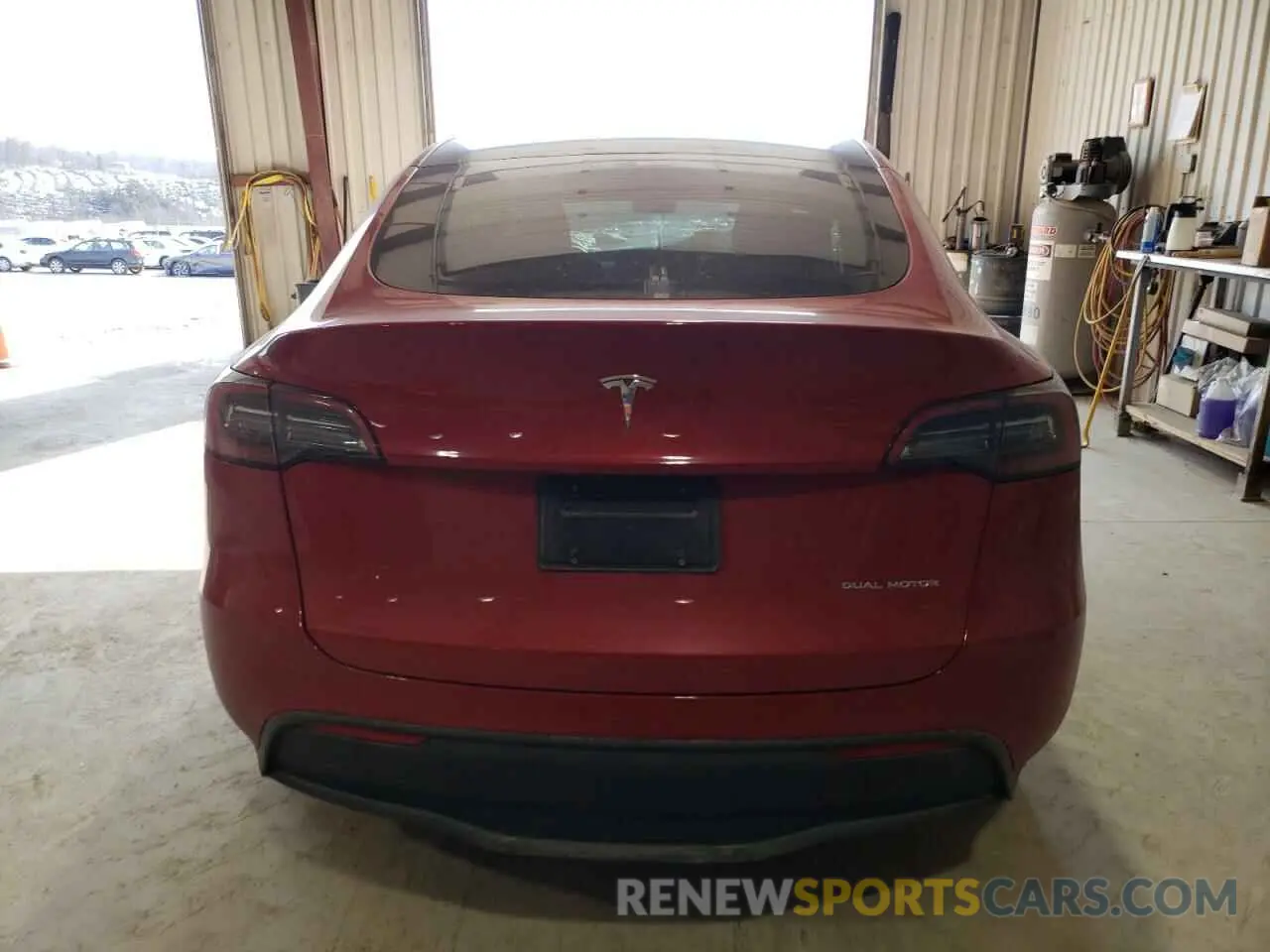 6 Photograph of a damaged car 7SAYGDEE6PA112243 TESLA MODEL Y 2023