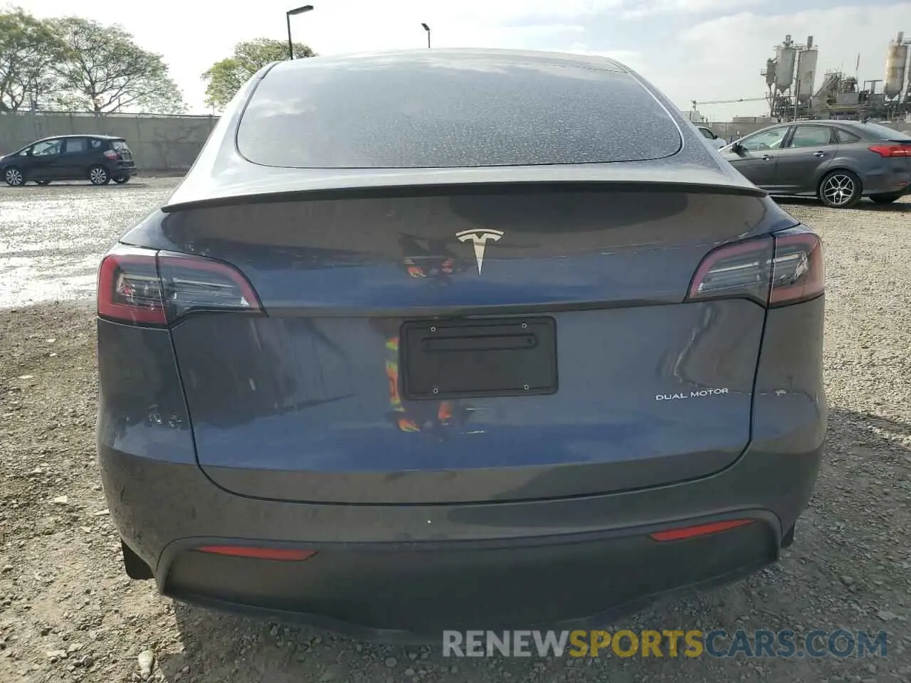 6 Photograph of a damaged car 7SAYGDEE6PA115885 TESLA MODEL Y 2023
