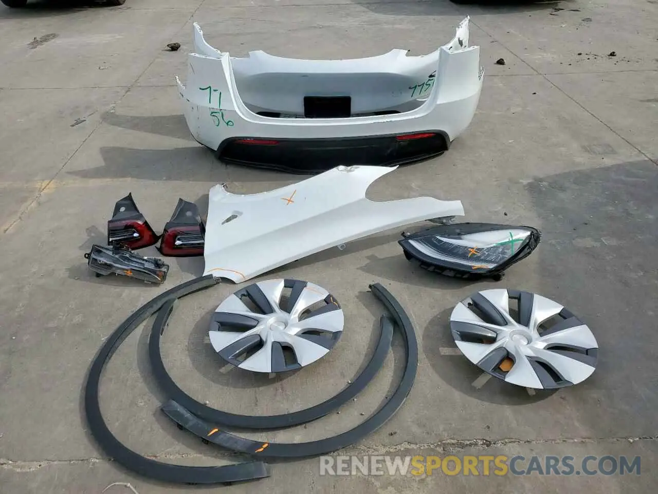 13 Photograph of a damaged car 7SAYGDEE6PA123551 TESLA MODEL Y 2023