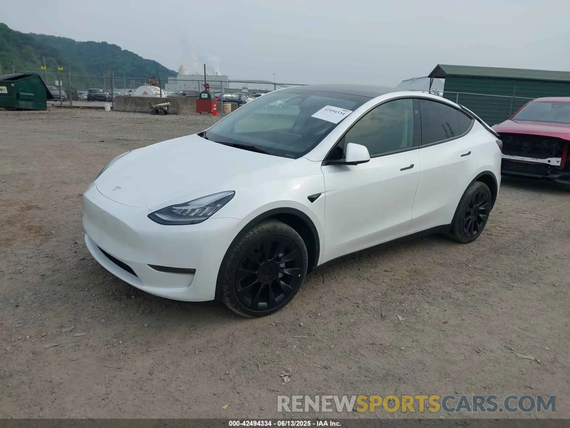 2 Photograph of a damaged car 7SAYGDEE6PA135196 TESLA MODEL Y 2023