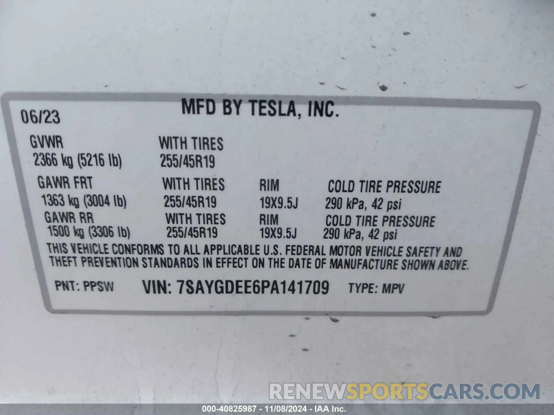 9 Photograph of a damaged car 7SAYGDEE6PA141709 TESLA MODEL Y 2023
