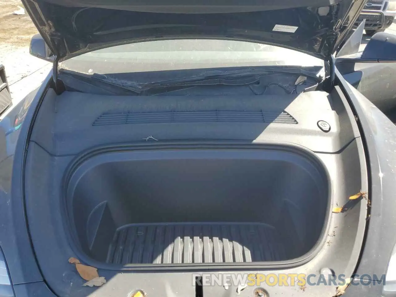 12 Photograph of a damaged car 7SAYGDEE6PA154153 TESLA MODEL Y 2023
