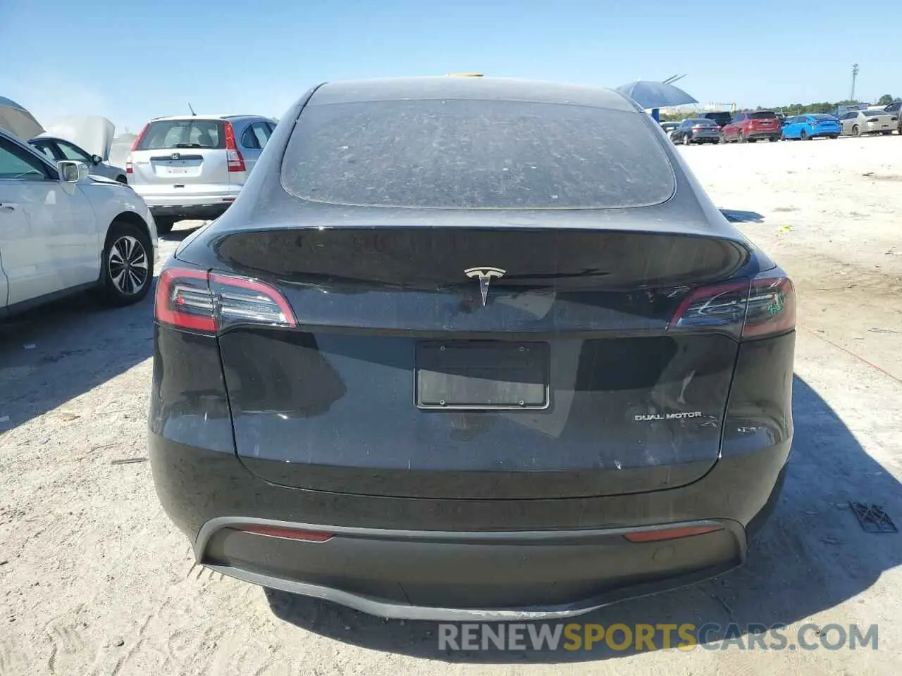 6 Photograph of a damaged car 7SAYGDEE6PA154153 TESLA MODEL Y 2023